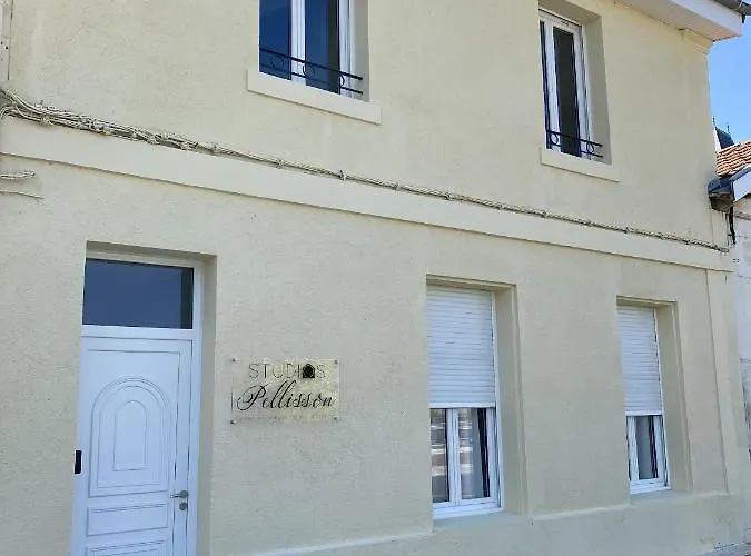 Pellisson Apartment